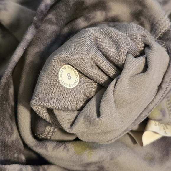 Lululemon Leggings & Crop Tank Set Radial Tie Dye Mauve Grey Multi Sizes 8 & 10 - Picture 7 of 9